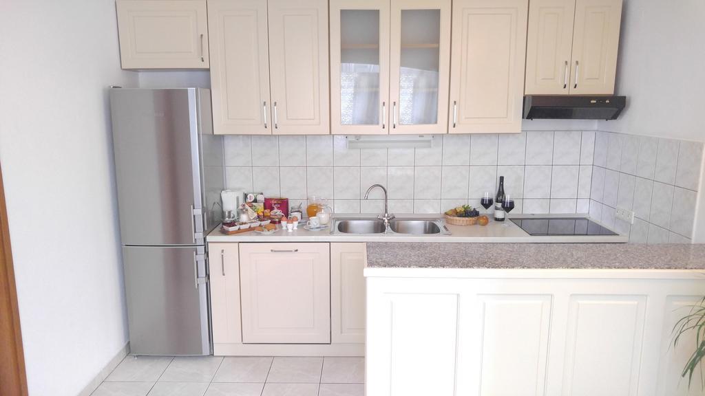 Apartments Doris & Petra Lokva Rogoznica Extérieur photo